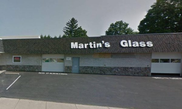 Exterior of Martin's Glass glass repair shop